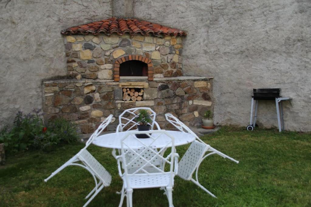 Ideal Voyageurs & Travailleurs Cherchant Du Calme Manglieu Exterior photo